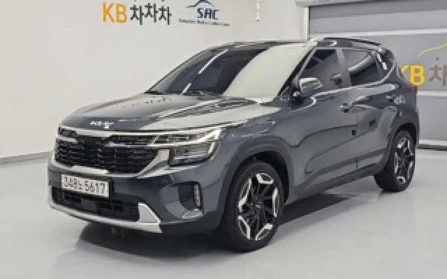 수원수입중고차판매 더 뉴 셀토스 가솔린 2.0 4WD 매물 사진 2 - 2024/02 67,000km
